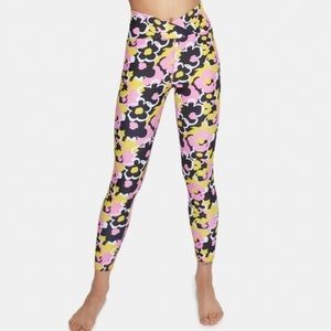 YEAR OF OURS Le Fleur Veronica 7/8 Leggings size Large